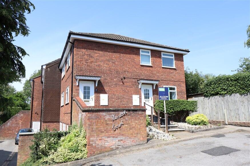 2 bed 1st Floor Flat for rent in Harpenden. From Allsopp Estate Agents - Harpenden 2 bed 1st Floor Flat for rent in Harpenden. From Allsopp Estate Agents - Harpenden