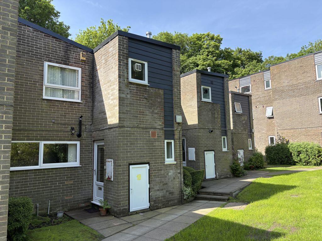 3 bed Town House for rent in Shadwell. From Castlehill - Headingley 3 bed Town House for rent in Shadwell. From Castlehill - Headingley
