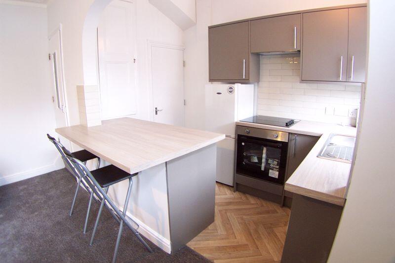 1 bed Flat Share for rent in Leeds. From Castlehill - Headingley