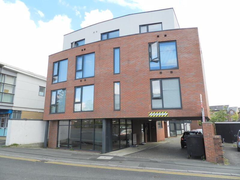 1 bed House (unspecified) for rent in Leeds. From Castlehill - Headingley