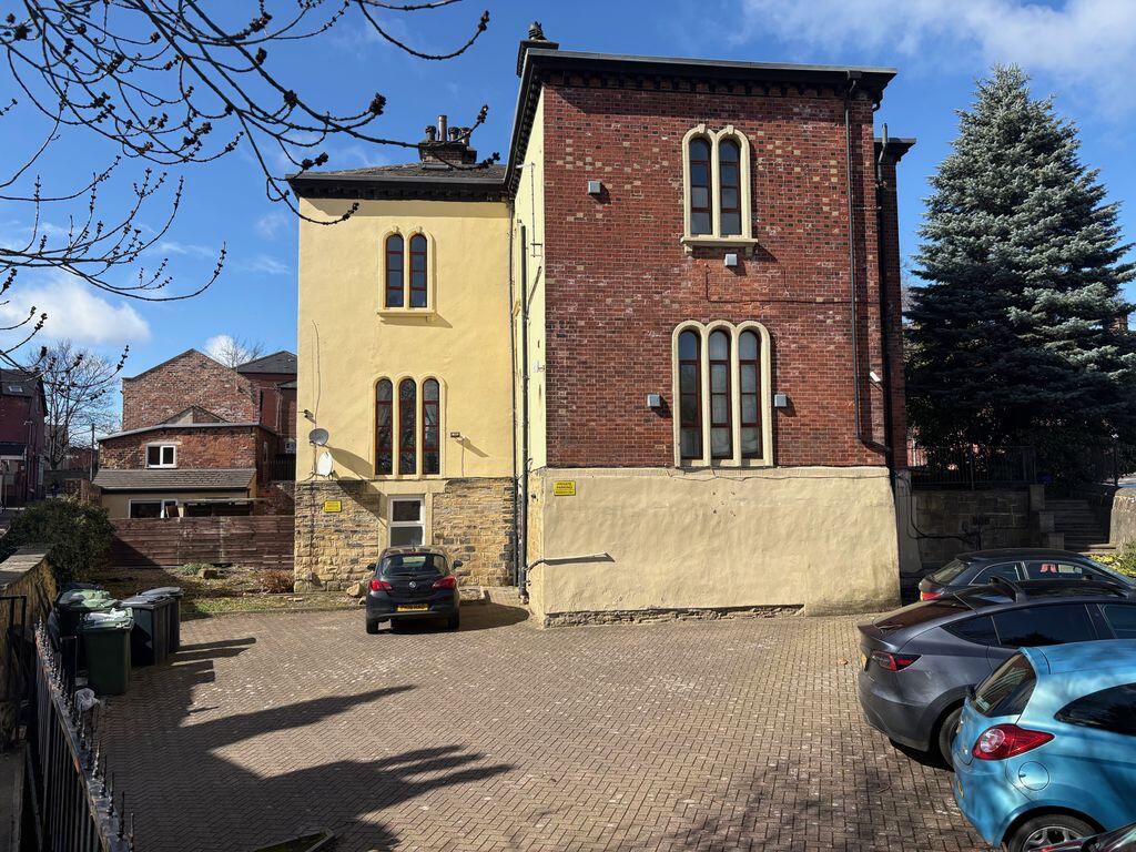 2 bed 1st Floor Flat for rent in Leeds. From Castlehill - Headingley