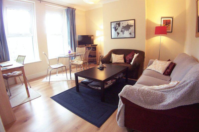 1 bed 1st Floor Flat for rent in Leeds. From Castlehill - Headingley 1 bed 1st Floor Flat for rent in Leeds. From Castlehill - Headingley