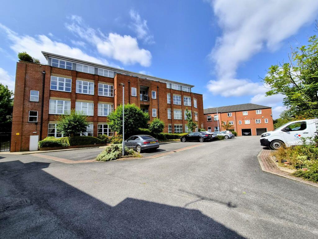 2 bed 1st Floor Flat for rent in Leeds. From Castlehill - Headingley