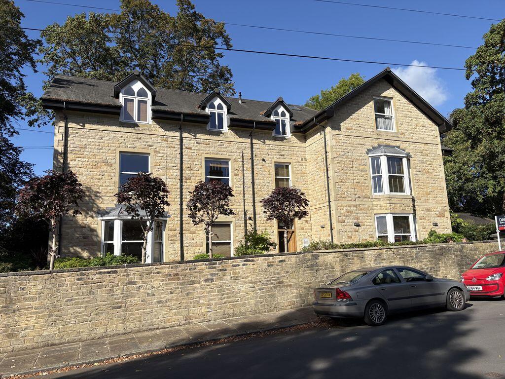 2 bed Apartment for rent in Leeds. From Castlehill - Headingley