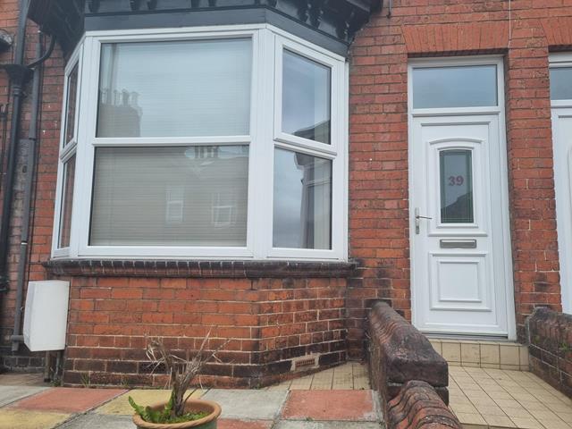 2 bed Mid Terraced House for rent in Scarborough. From Ellis Hay - Scarborough