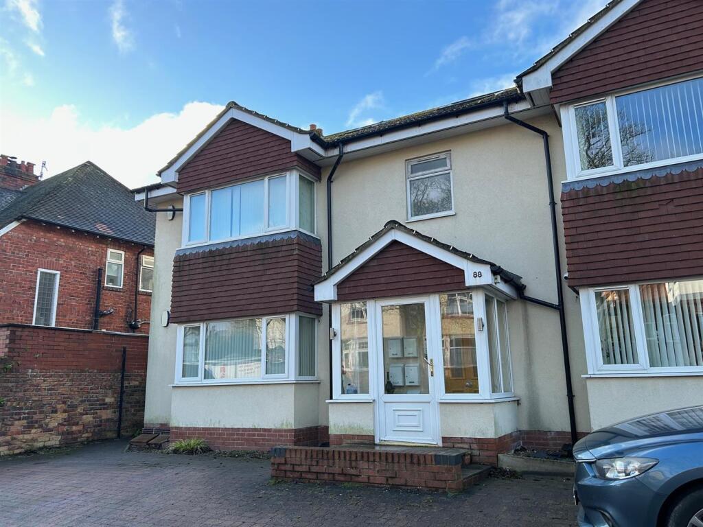 3 bed Apartment for rent in Scarborough. From Ellis Hay - Scarborough