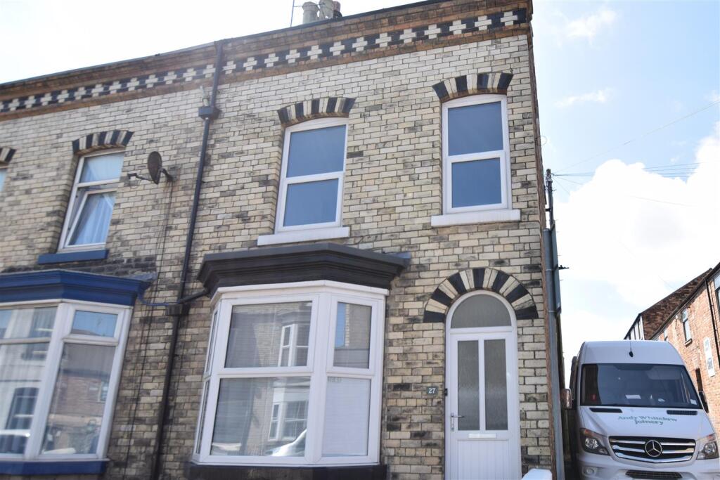 3 bed Mid Terraced House for rent in Irton. From Ellis Hay - Scarborough 3 bed Mid Terraced House for rent in Irton. From Ellis Hay - Scarborough