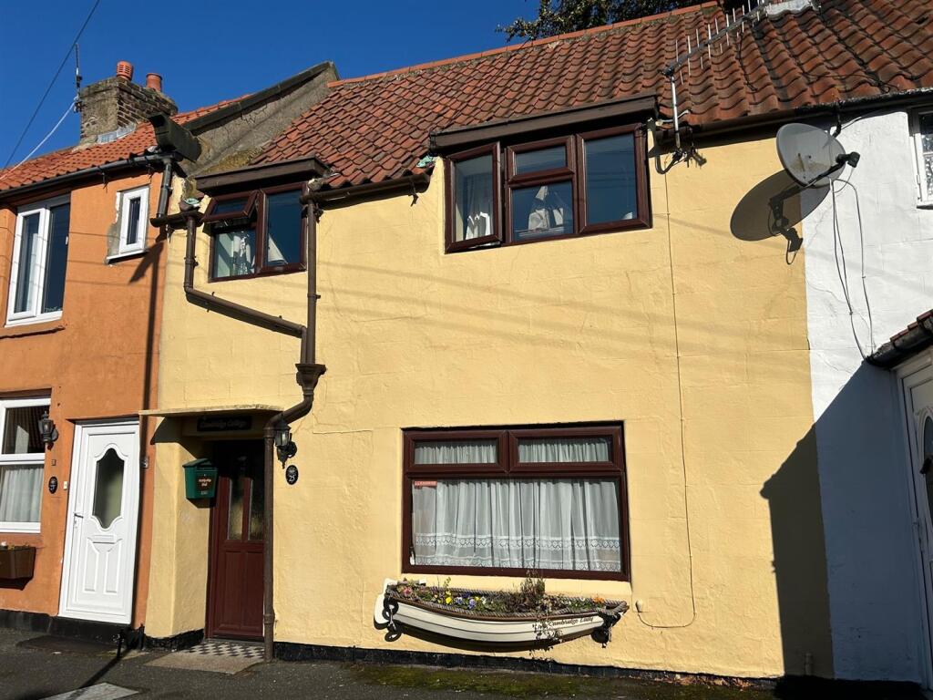 2 bed Cottage for rent in Scarborough. From Ellis Hay - Scarborough