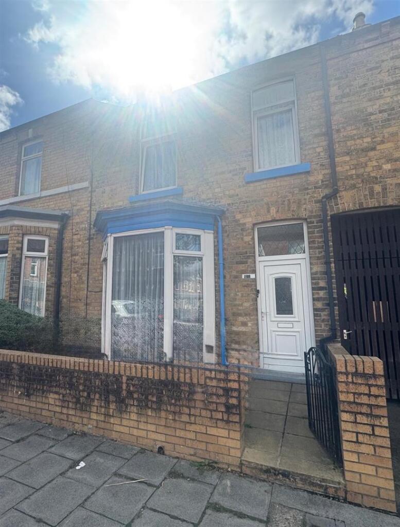 4 bed Mid Terraced House for rent in Irton. From Ellis Hay - Scarborough 4 bed Mid Terraced House for rent in Irton. From Ellis Hay - Scarborough