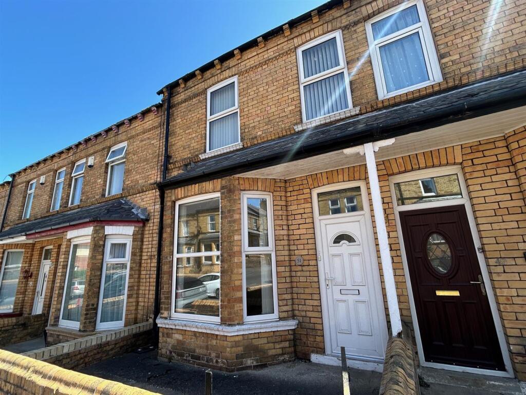3 bed Mid Terraced House for rent in Irton. From Ellis Hay - Scarborough 3 bed Mid Terraced House for rent in Irton. From Ellis Hay - Scarborough