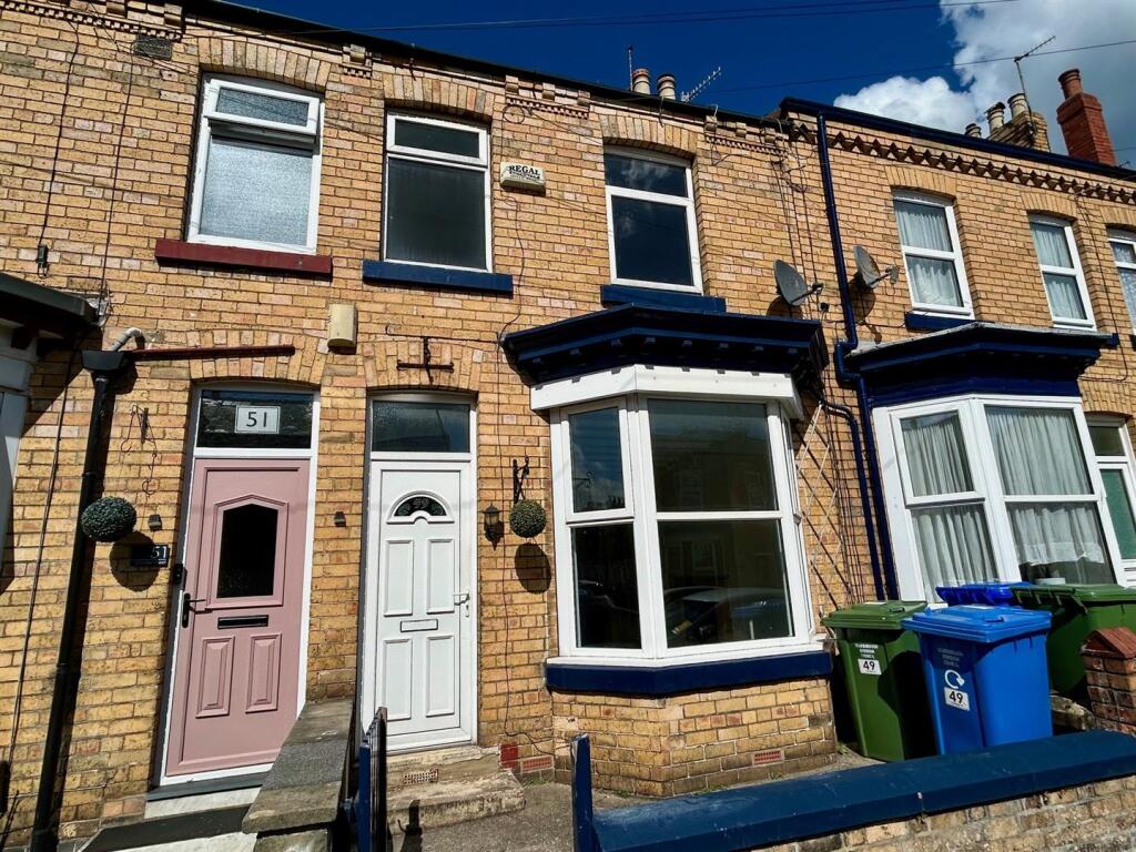 2 bed Mid Terraced House for rent in Scarborough. From Ellis Hay - Scarborough