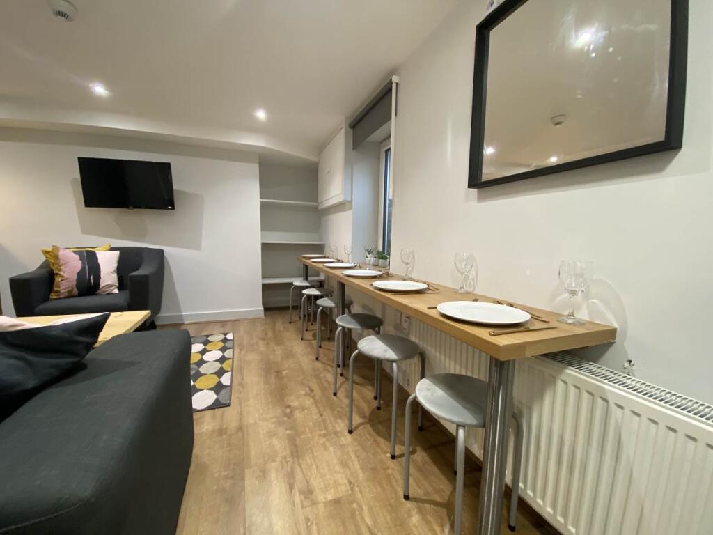 1 bed House Share for rent in Leeds. From Lets Live Leeds - Leeds