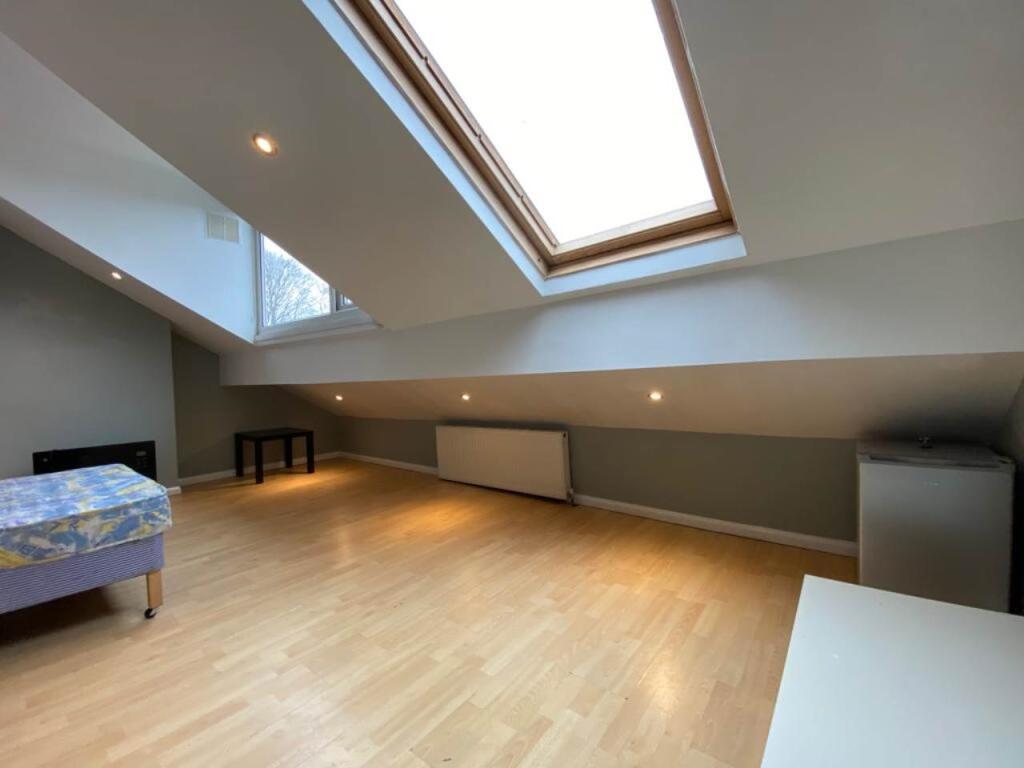 1 bed House Share for rent in Leeds. From Lets Live Leeds - Leeds