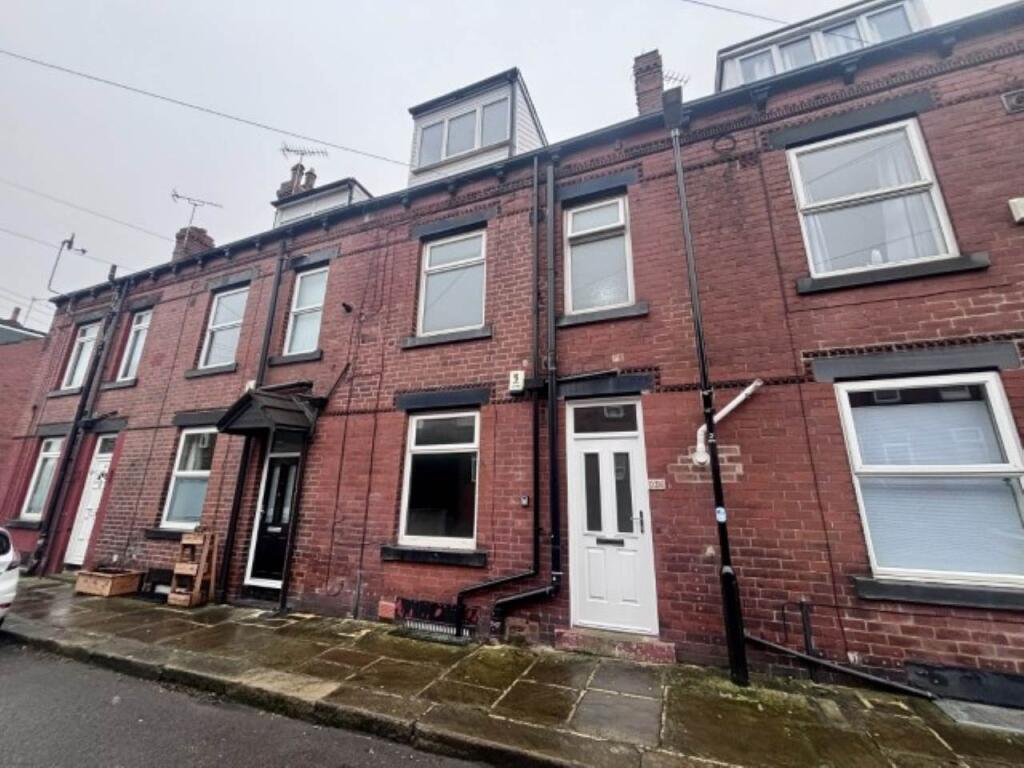 2 bed Detached for rent in Leeds. From Lets Live Leeds - Leeds