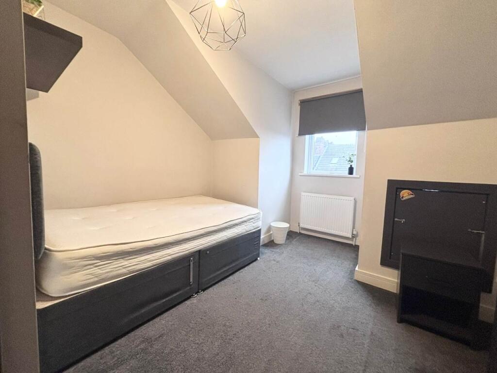 1 bed House Share for rent in Leeds. From Lets Live Leeds - Leeds