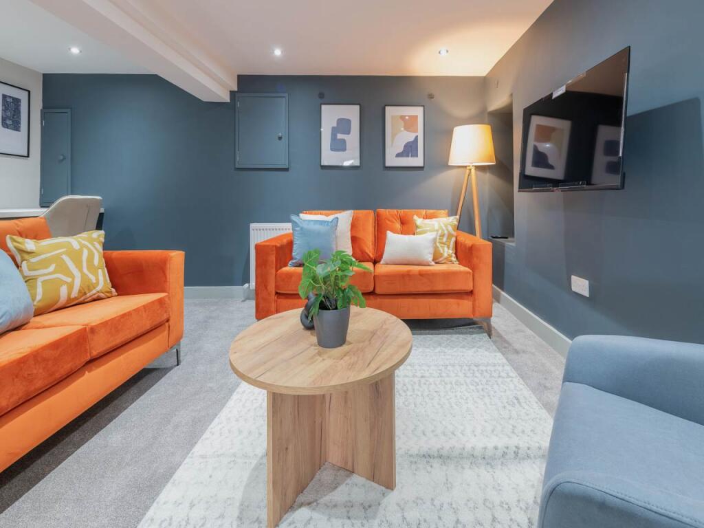 1 bed House Share for rent in Leeds. From Lets Live Leeds - Leeds