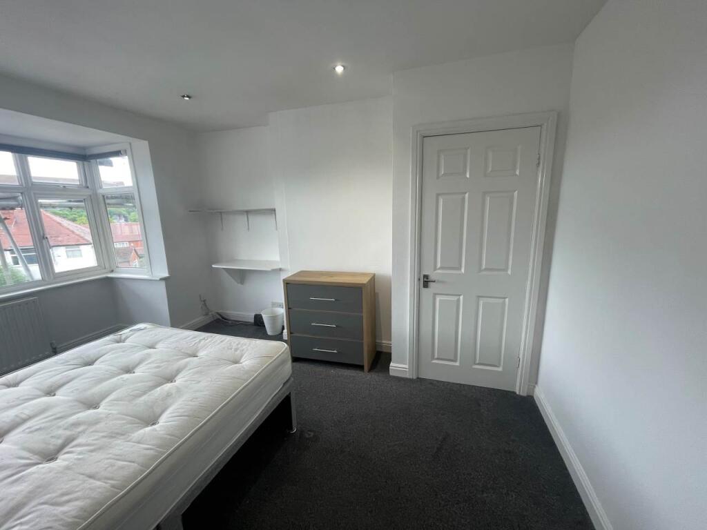 1 bed House Share for rent in Leeds. From Lets Live Leeds - Leeds