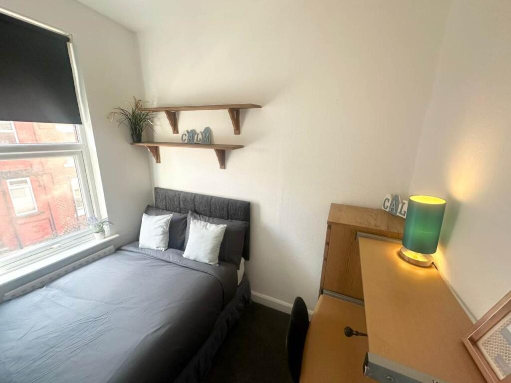 1 bed House Share for rent in Leeds. From Lets Live Leeds - Leeds
