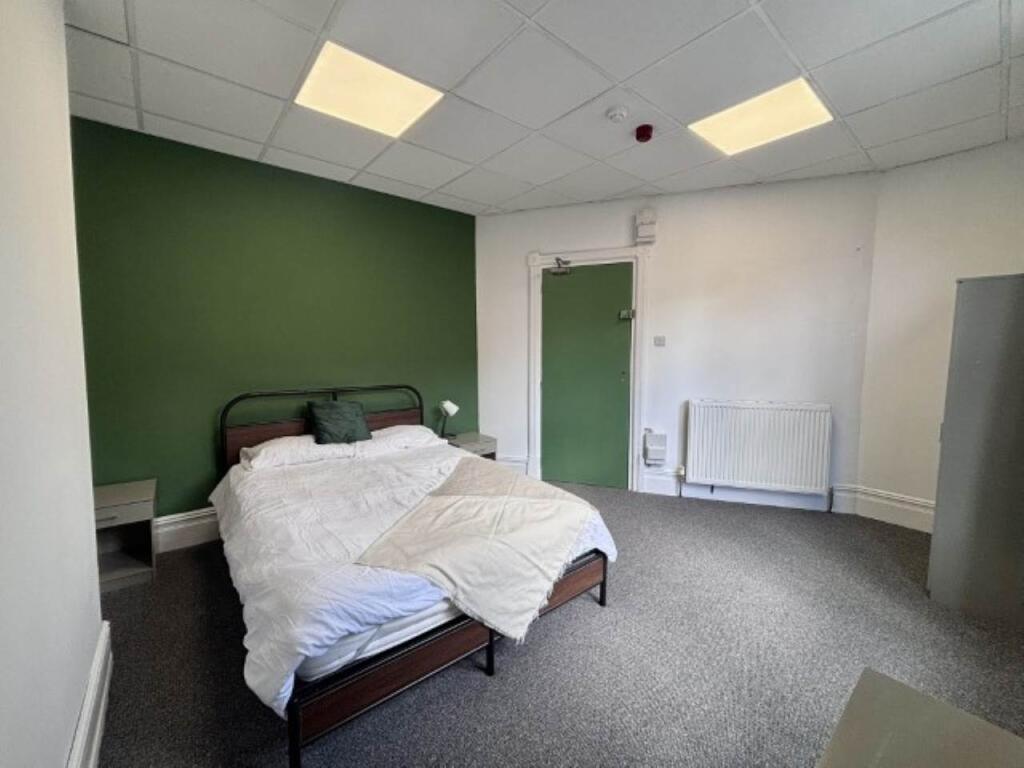 1 bed Detached for rent in Troydale. From Lets Live Leeds - Leeds