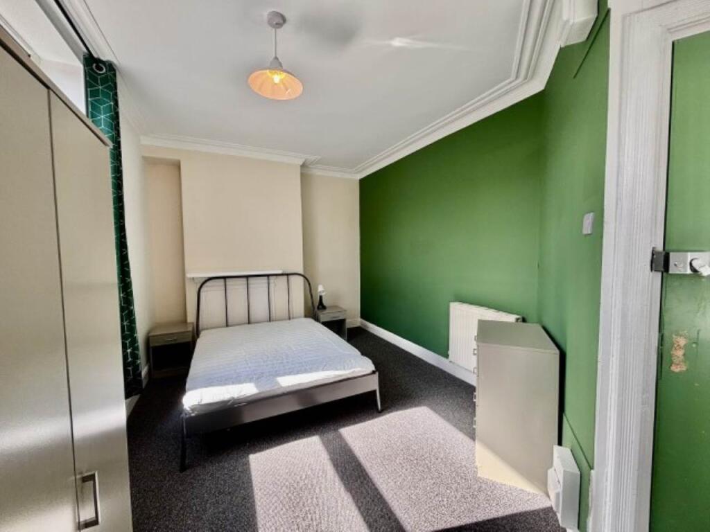 1 bed Detached for rent in Troydale. From Lets Live Leeds - Leeds