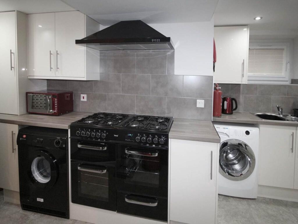 1 bed House Share for rent in Troydale. From Lets Live Leeds - Leeds