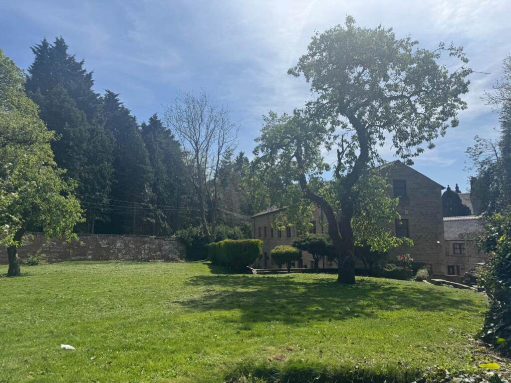 2 bed 1st Floor Flat for rent in Yeadon. From Lets Live Leeds - Leeds