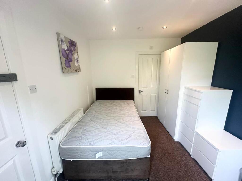 1 bed House Share for rent in Leeds. From Lets Live Leeds - Leeds 1 bed House Share for rent in Leeds. From Lets Live Leeds - Leeds