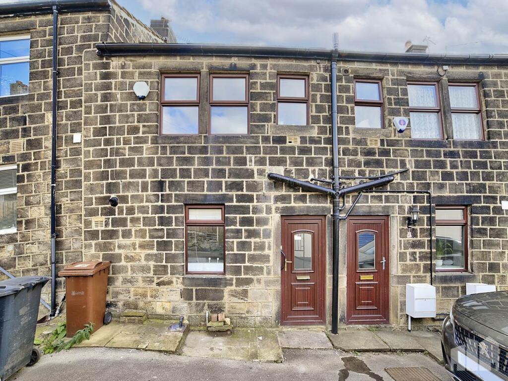 2 bed Mid Terraced House for rent in Leeds. From Lets Live Leeds - Leeds