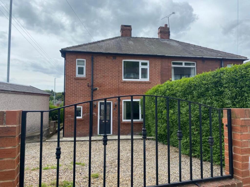 3 bed Semi Detached for rent in Troydale. From Lets Live Leeds - Leeds 3 bed Semi Detached for rent in Troydale. From Lets Live Leeds - Leeds