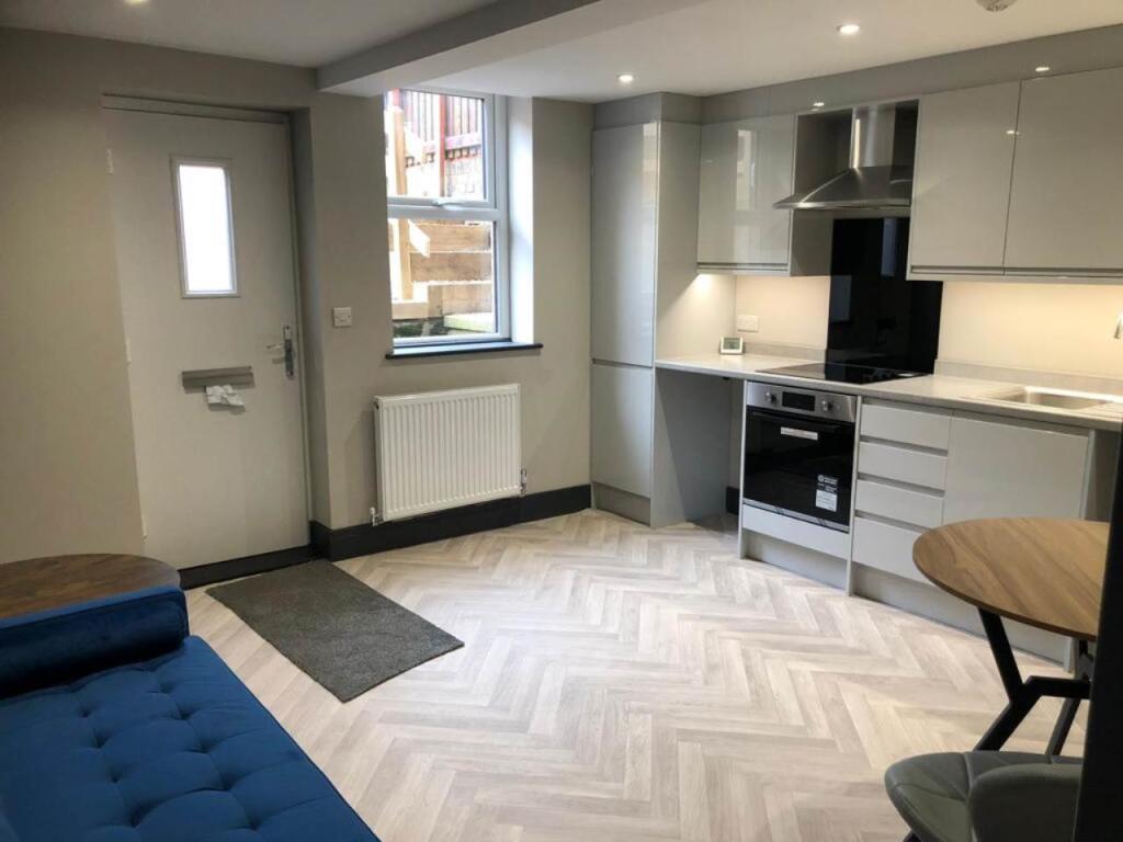 1 bed 1st Floor Flat for rent in Leeds. From Lets Live Leeds - Leeds