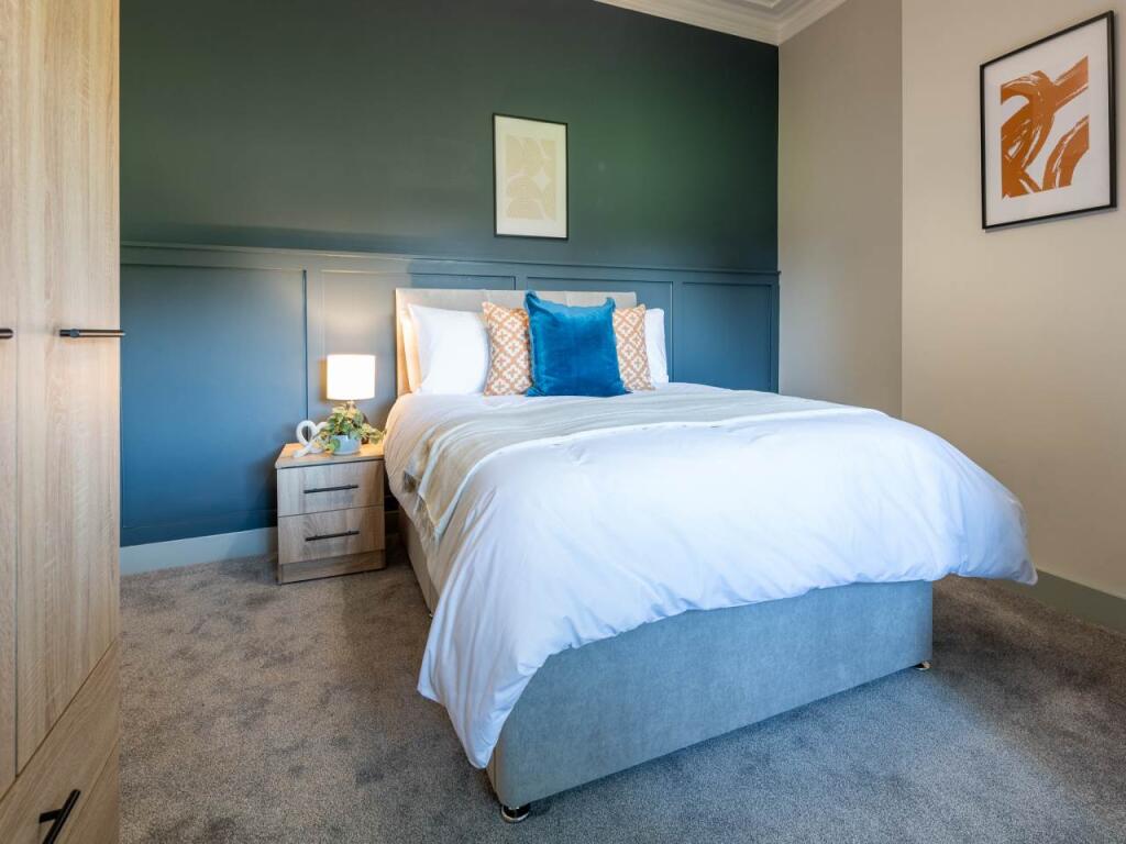 6 bed House Share for rent in Leeds. From Lets Live Leeds - Leeds