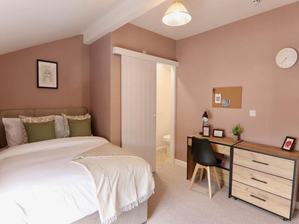 5 bed House Share for rent in Wakefield. From Lets Live Leeds - Leeds