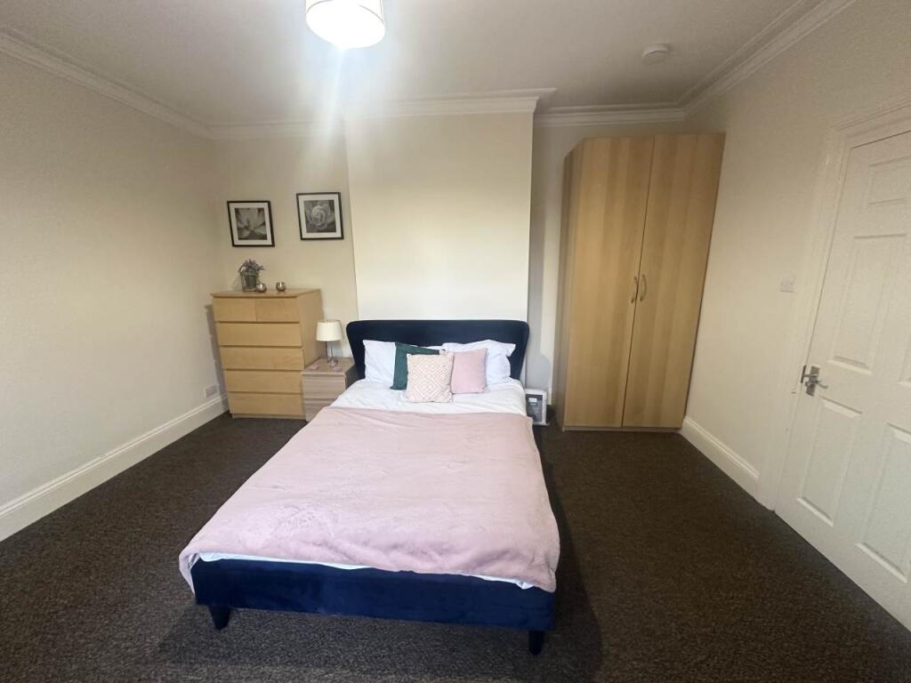 6 bed House Share for rent in Leeds. From Lets Live Leeds - Leeds 6 bed House Share for rent in Leeds. From Lets Live Leeds - Leeds