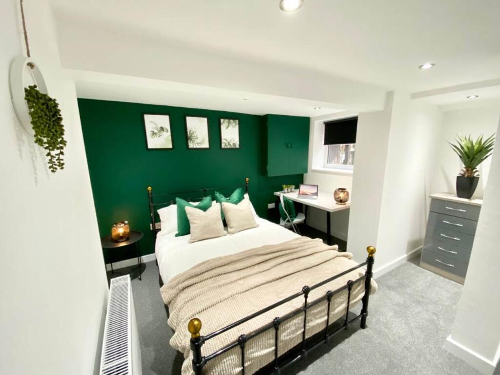 3 bed House Share for rent in Leeds. From Lets Live Leeds - Leeds
