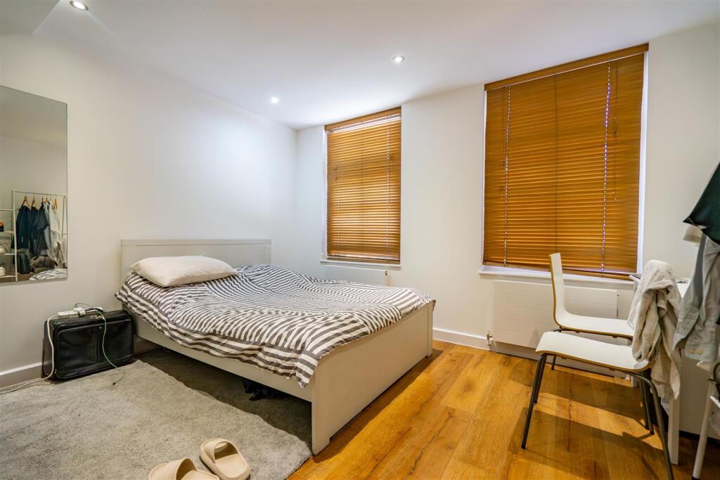 2 bed Apartment for rent in Camden Town. From McHugh & Co - London