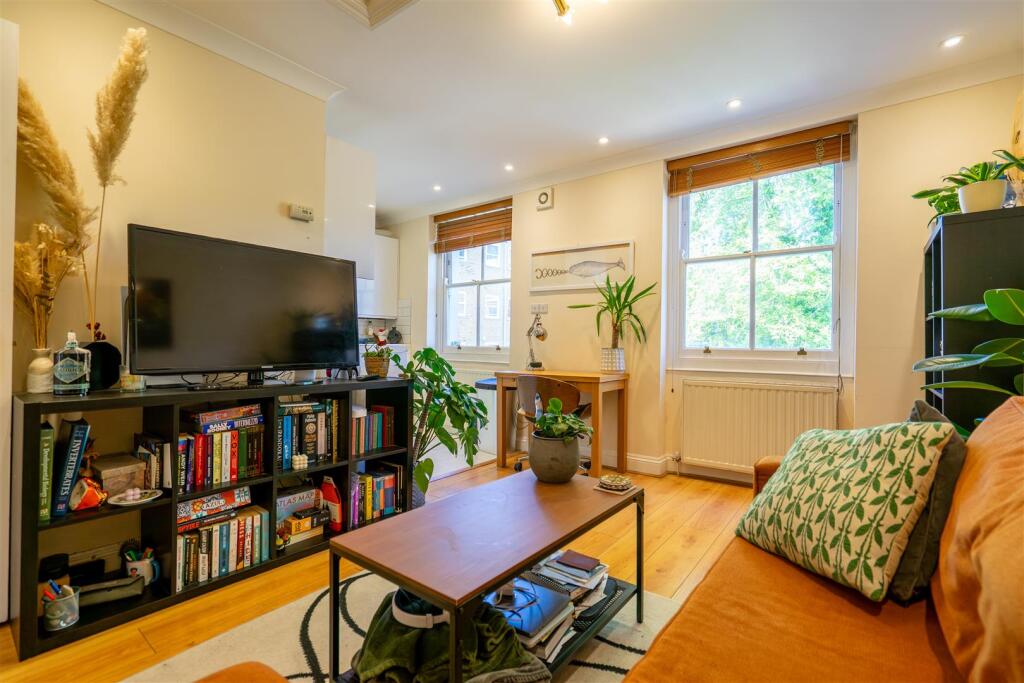 1 bed Apartment for rent in Kensington. From McHugh & Co - London