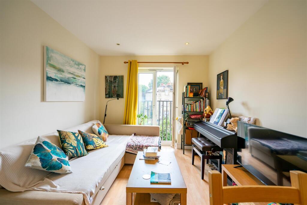 1 bed Apartment for rent in Camden Town. From McHugh & Co - London