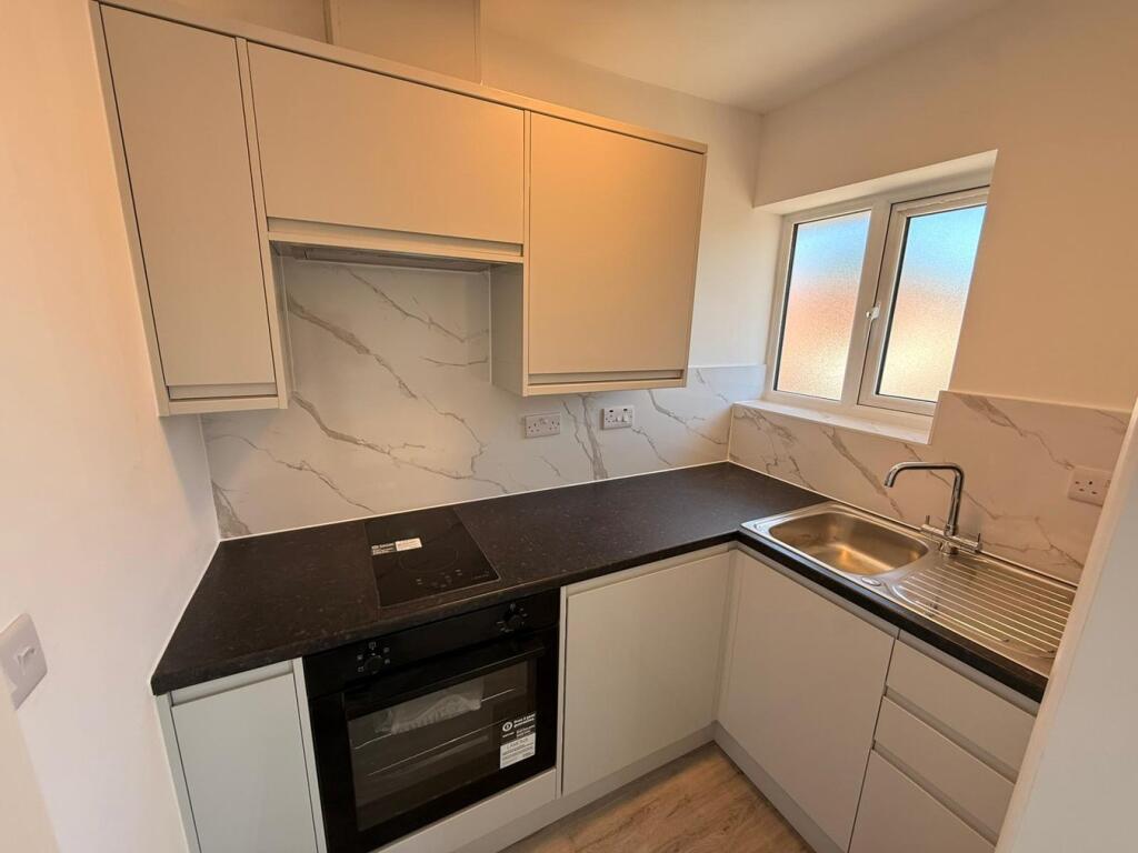1 bed Apartment for rent in Ilford. From Waterfronts