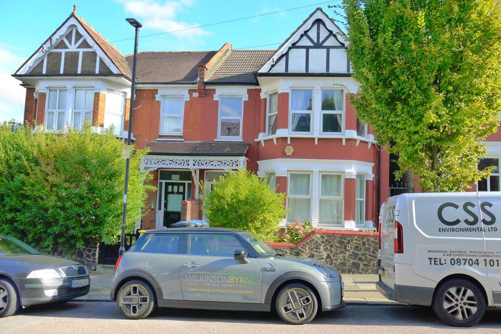 2 bed 1st Floor Flat for rent in Wood Green. From Wilkinson Bryne 2 bed 1st Floor Flat for rent in Wood Green. From Wilkinson Bryne