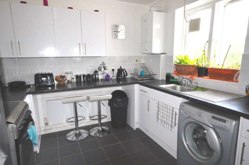 2 bed Apartment for rent in London. From Abby Homes