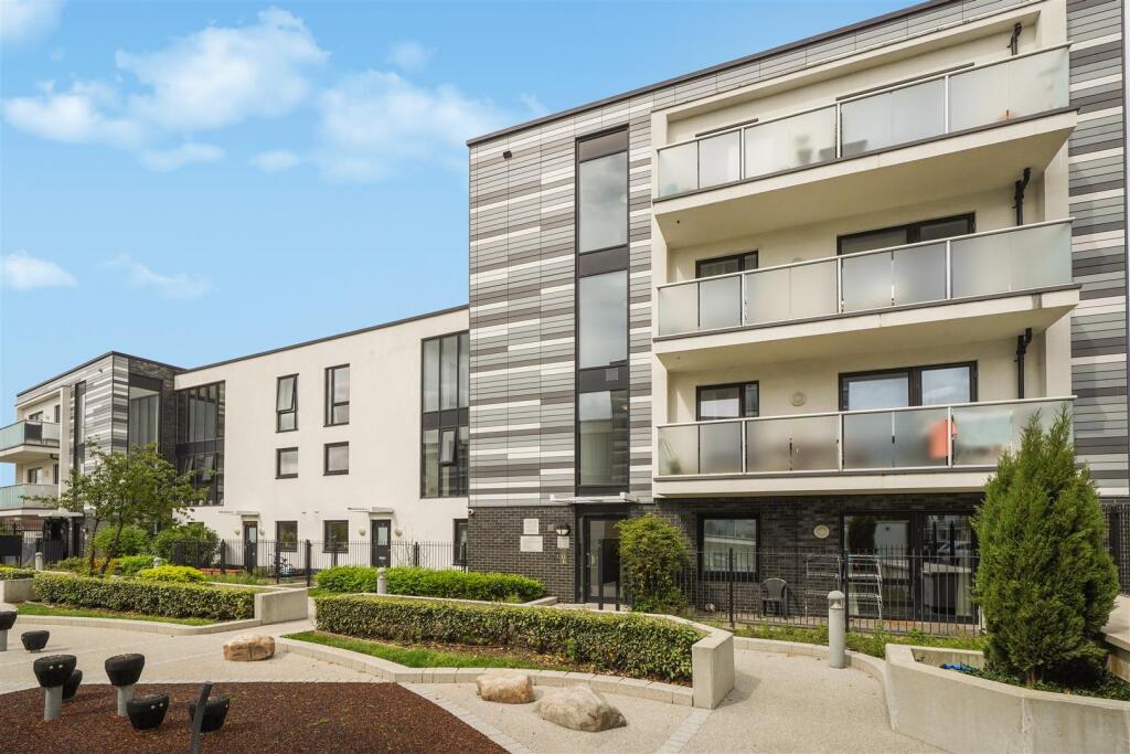 3 bed Duplex for rent in Wembley. From Daniels - North Wembley 3 bed Duplex for rent in Wembley. From Daniels - North Wembley