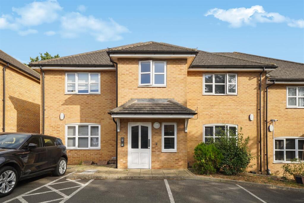 1 bed 1st Floor Flat for rent in Harrow. From Daniels - North Wembley 1 bed 1st Floor Flat for rent in Harrow. From Daniels - North Wembley
