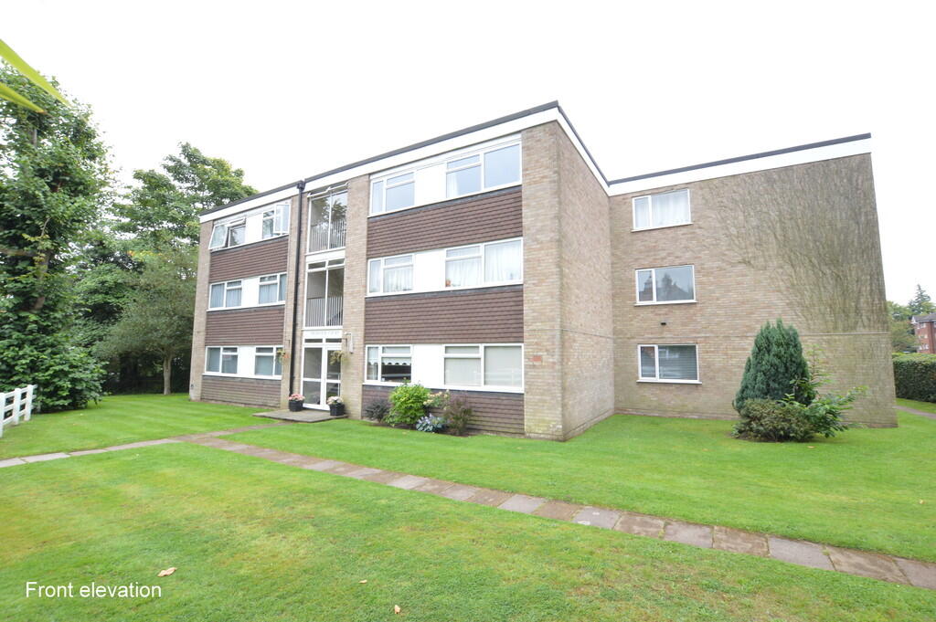 2 bed Apartment for rent in Reigate. From Lewis White - Redhill
