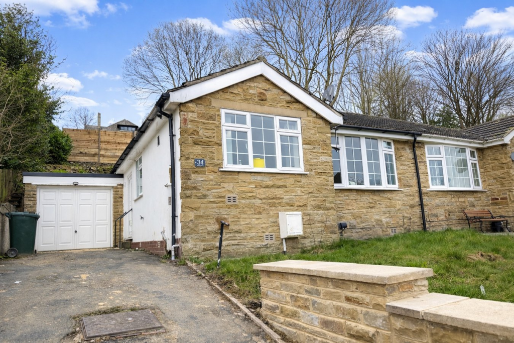 2 bed Bungalow for rent in Bradford. From KM Maxfield Ltd - Saltaire