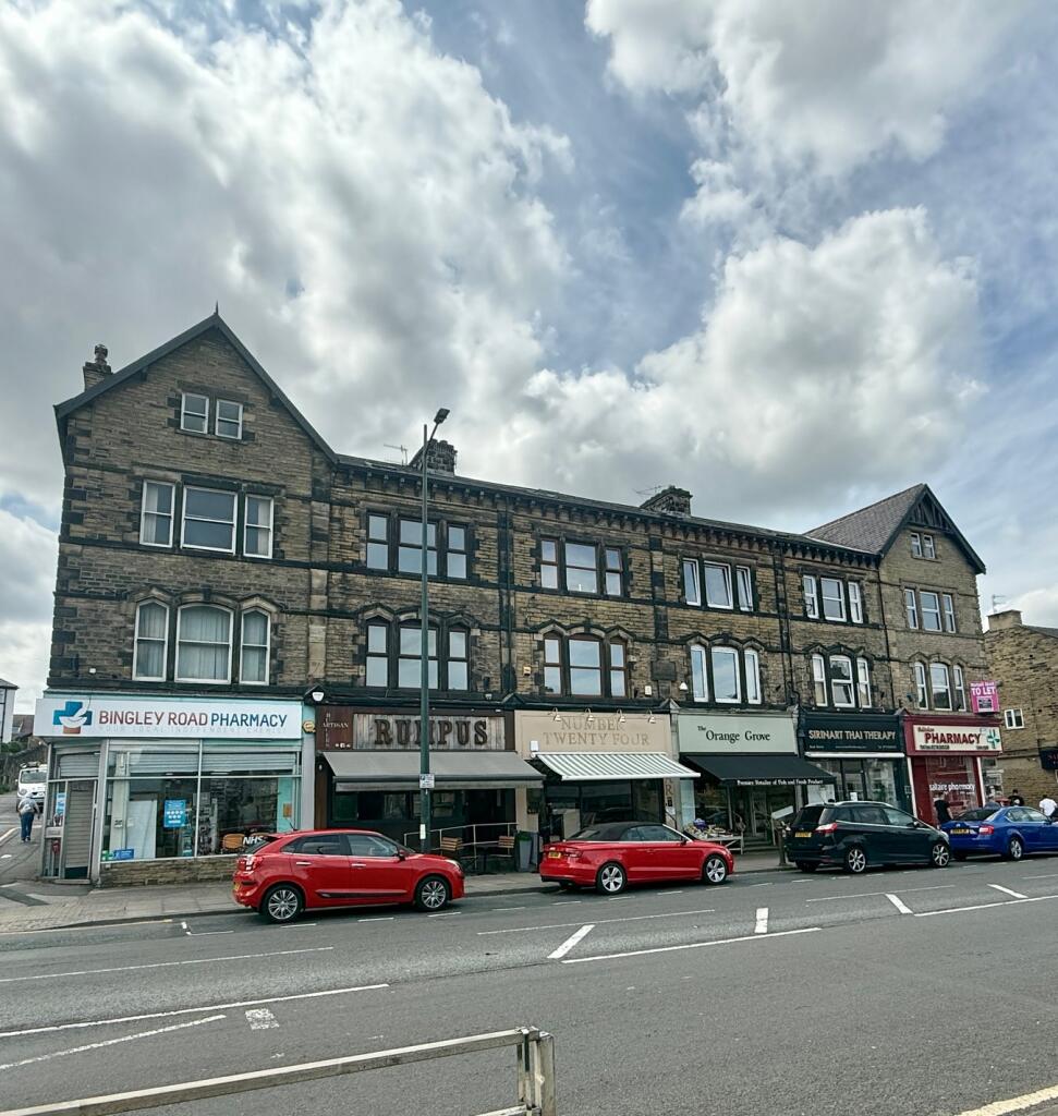 3 bed Apartment for rent in Shipley. From KM Maxfield Ltd - Saltaire