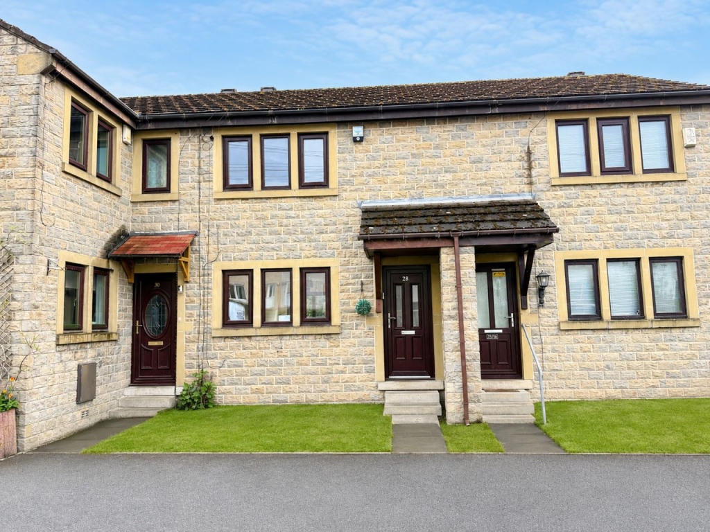 2 bed Town House for rent in Bingley. From KM Maxfield Ltd - Saltaire