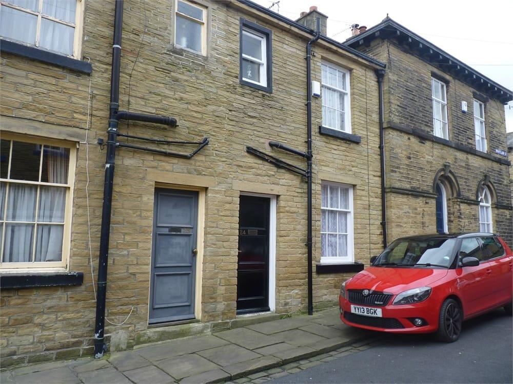 2 bed Cottage for rent in Shipley. From KM Maxfield Ltd - Saltaire 2 bed Cottage for rent in Shipley. From KM Maxfield Ltd - Saltaire