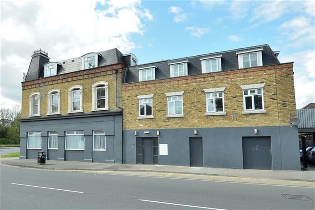 2 bed Apartment for rent in East Ham. From Spencer Munson Property Services - South Woodford