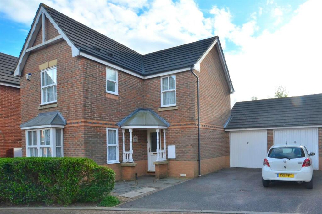 3 bed Detached House for rent in Loughton. From Spencer Munson