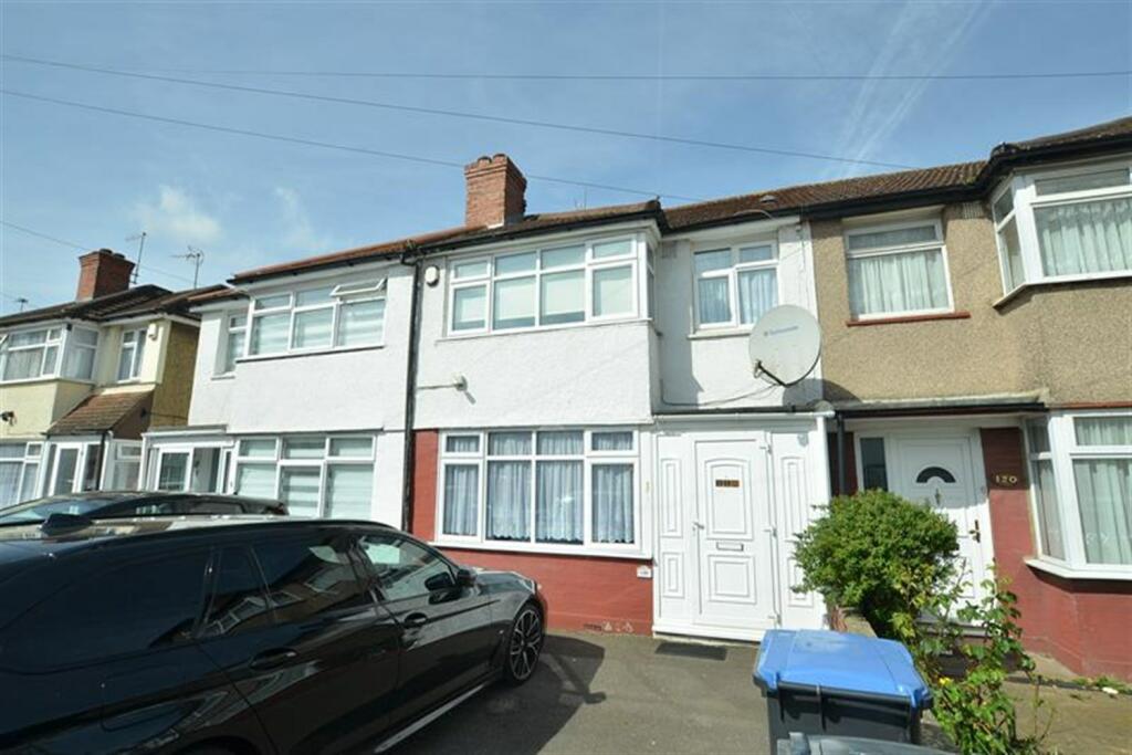 3 bed Mid Terraced House for rent in London. From Spencer Munson